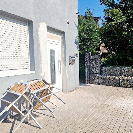 Gruppenfreundliches Apartment Херцогенаурах Экстерьер фото